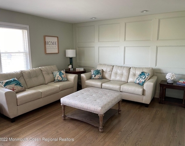310 Maryland Avenue - Photo Thumbnail 2