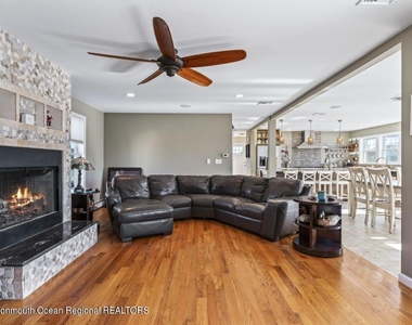 915 Sw Central Avenue - Photo Thumbnail 11