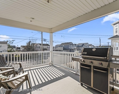 915 Sw Central Avenue - Photo Thumbnail 13