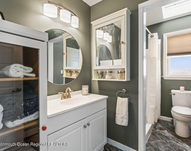915 Sw Central Avenue - Photo Thumbnail 27