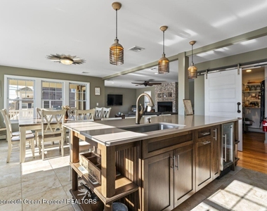 915 Sw Central Avenue - Photo Thumbnail 18