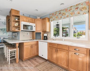 649 Main Avenue - Photo Thumbnail 9