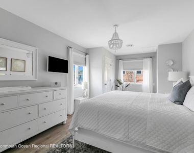 649 Main Avenue - Photo Thumbnail 28