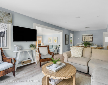 649 Main Avenue - Photo Thumbnail 14