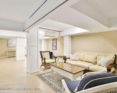 45 Strickland Street - Photo Thumbnail 27