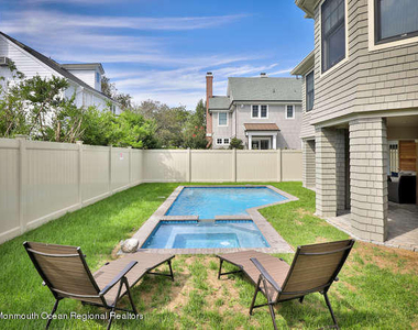 45 Strickland Street - Photo Thumbnail 31