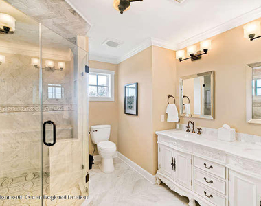 45 Strickland Street - Photo Thumbnail 15