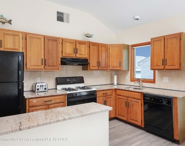 1 New Jersey Avenue - Photo Thumbnail 10