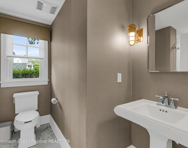 441 Main Avenue - Photo Thumbnail 27