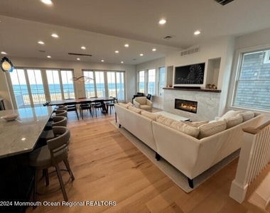 3632 Ocean Terrace - Photo Thumbnail 6