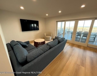 3632 Ocean Terrace - Photo Thumbnail 29