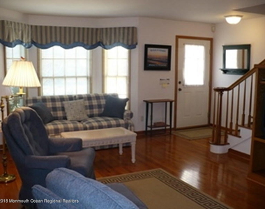 417 Main Avenue - Photo Thumbnail 1