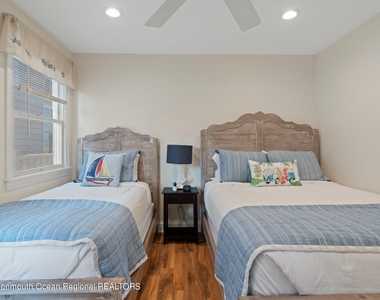 1404 Oceanfront - Photo Thumbnail 15