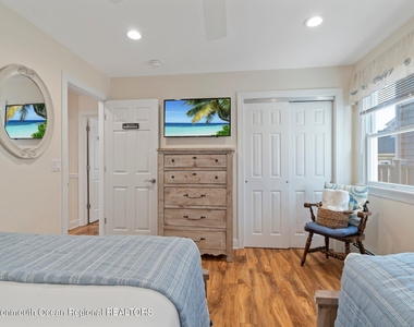 1404 Oceanfront - Photo Thumbnail 16