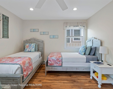 1404 Oceanfront - Photo Thumbnail 18