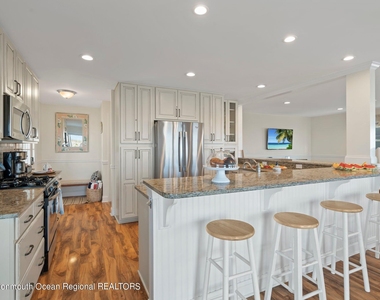 1404 Oceanfront - Photo Thumbnail 29