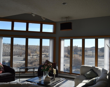 106 Oceanfront - Photo Thumbnail 22
