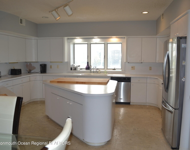 106 Oceanfront - Photo Thumbnail 7