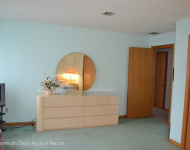 106 Oceanfront - Photo Thumbnail 38