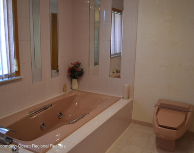 106 Oceanfront - Photo Thumbnail 47