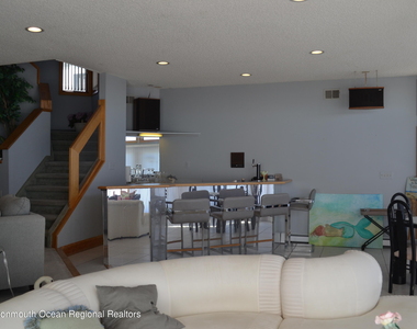 106 Oceanfront - Photo Thumbnail 16