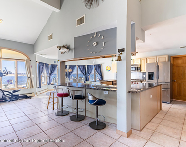 23 Harborside Drive W - Photo Thumbnail 7