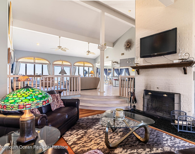 23 Harborside Drive W - Photo Thumbnail 16
