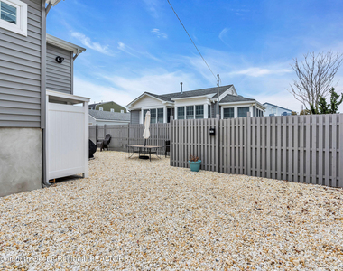 24 Virginia Avenue - Photo Thumbnail 31