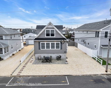 24 Virginia Avenue - Photo Thumbnail 33