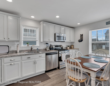 24 Virginia Avenue - Photo Thumbnail 12