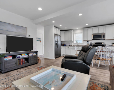 24 Virginia Avenue - Photo Thumbnail 10