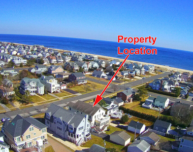 111 York Avenue - Photo Thumbnail 32