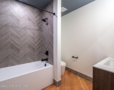 438 Penn Avenue - Photo Thumbnail 36
