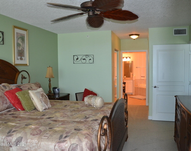 2065 Hwy A1a - Photo Thumbnail 12