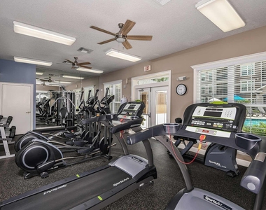 1001 Cascade Circle - Photo Thumbnail 10