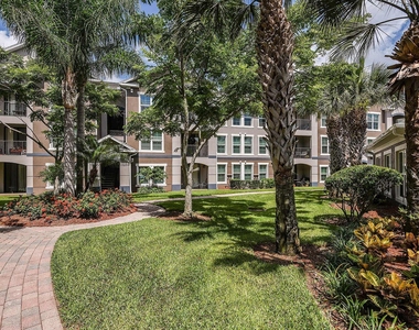 1001 Cascade Circle - Photo Thumbnail 2