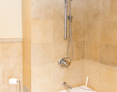 319 Marlborough St - Photo Thumbnail 14
