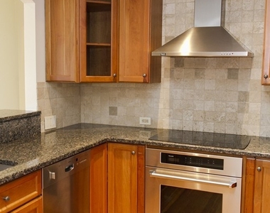 319 Marlborough St - Photo Thumbnail 1