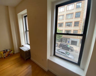 East 84th Street - Photo Thumbnail 1