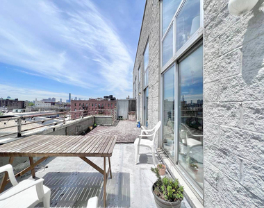 16 Meserole Street - Photo Thumbnail 19