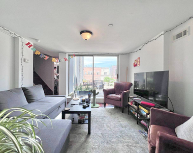 16 Meserole Street - Photo Thumbnail 10