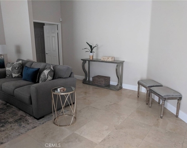 43695 Calle Las Brisas W - Photo Thumbnail 2