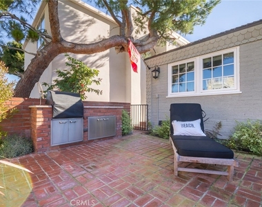 1905 E Balboa Boulevard - Photo Thumbnail 16