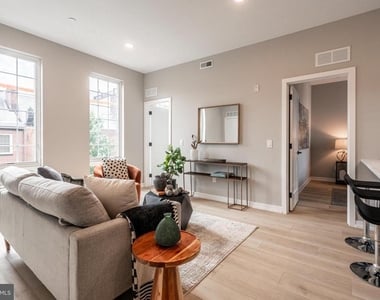 713 S Mildred St - Photo Thumbnail 2