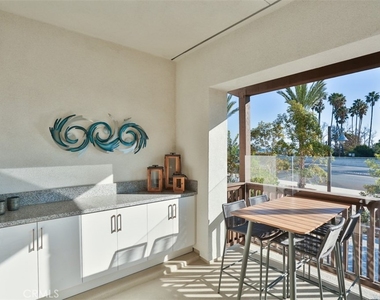 1529 Doheny Way - Photo Thumbnail 24