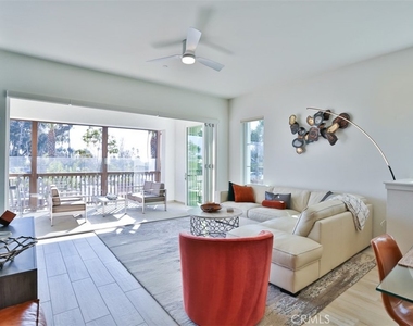 1529 Doheny Way - Photo Thumbnail 20