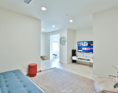 1529 Doheny Way - Photo Thumbnail 35