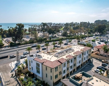 1529 Doheny Way - Photo Thumbnail 2