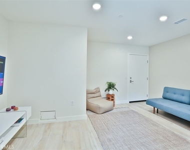 1529 Doheny Way - Photo Thumbnail 34