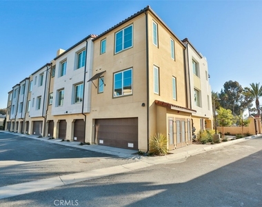 1529 Doheny Way - Photo Thumbnail 40